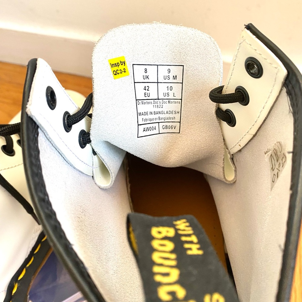 Dr. Martens Airwair Bouncing Soles, White, Smooth Leather - Picture 6 of 8